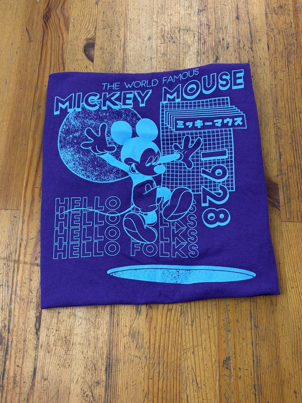 Mens Purple Disney Mickey Mouse Japan Graphic Shirt size Large,Disneyland Gift